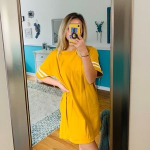 cute and never worn t-shirt dress